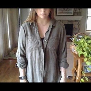 Button-up flowy hunter green blouse